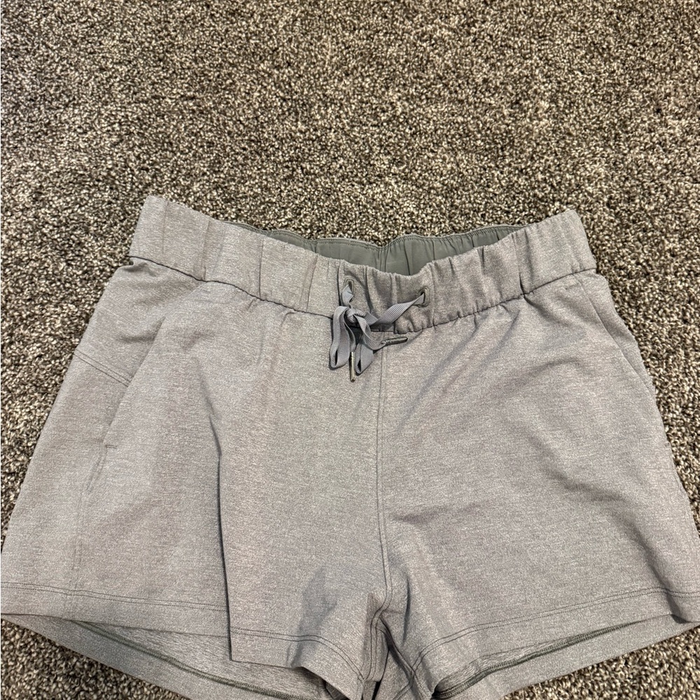 Lululemon Athletica Gray Athletic Shorts with Elastic Waistband
